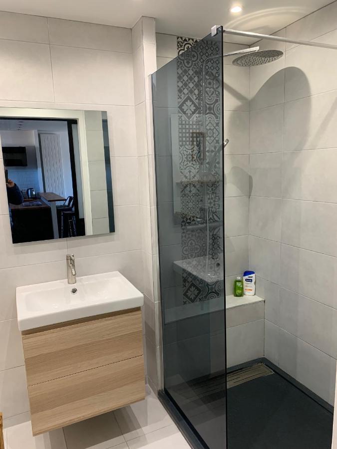 Plage A Pied A 3 Mns Apartment La Seyne-sur-Mer Bagian luar foto