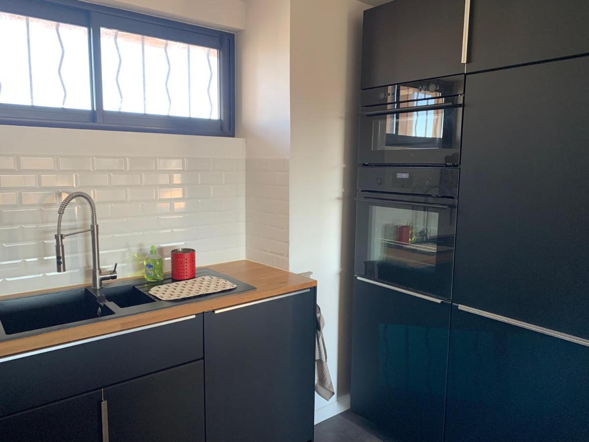 Plage A Pied A 3 Mns Apartment La Seyne-sur-Mer Bagian luar foto